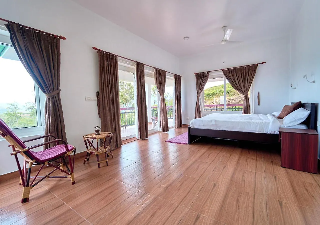 Priyas Villa Vagamon By Voye Homes-Scenic Mountain View