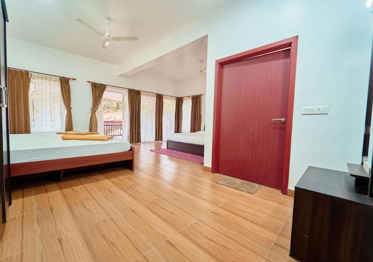 Priyas Villa Vagamon By Voye Homes-Scenic Mountain View 0*,  India