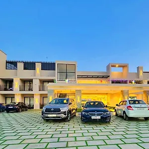 4* Hotel Vaga Nakshathra